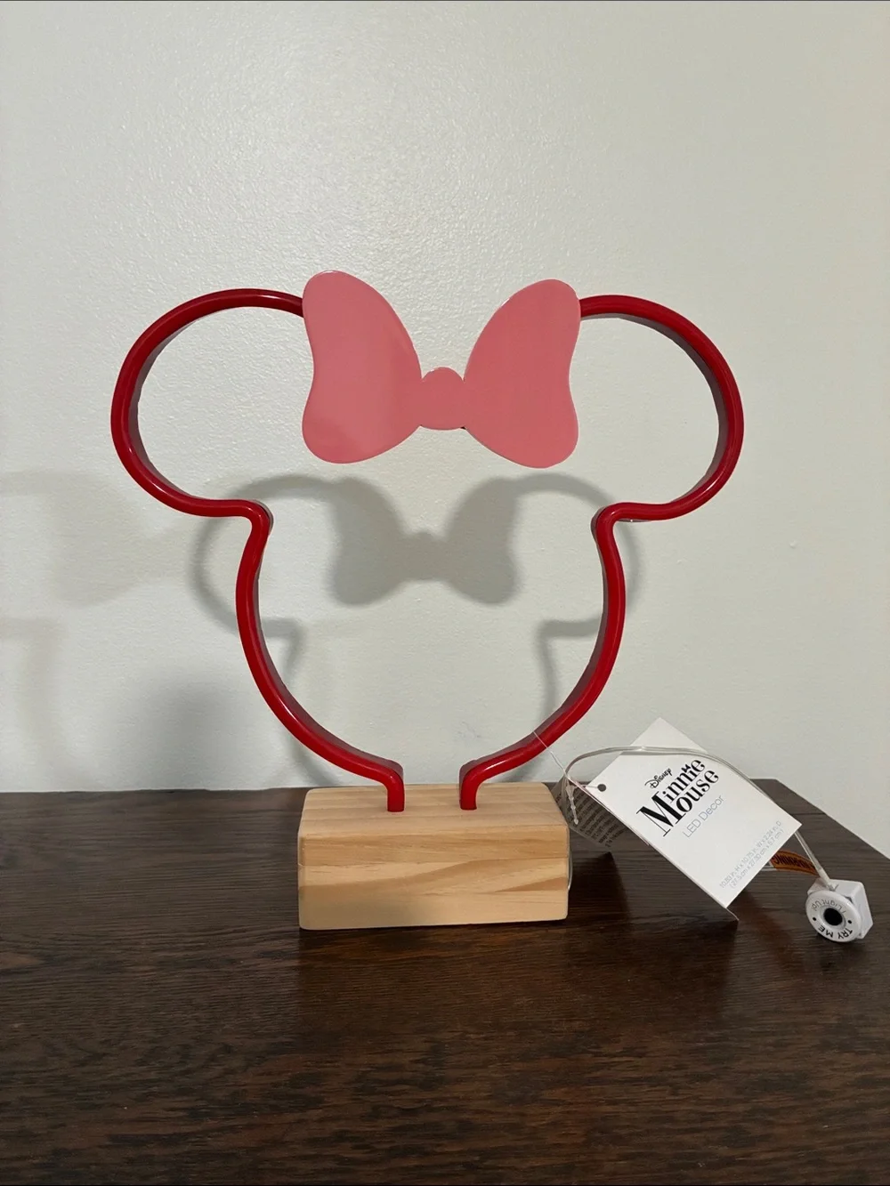 NWT- Disney- LED Light Up- RED- Minnie Mouse Head Neon Accent Light